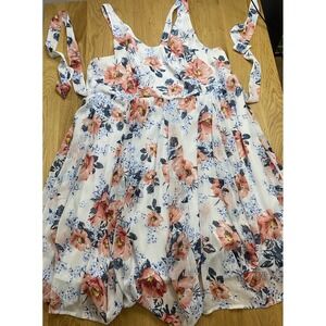 Torrid Women SZ 2 White Floral Sundress Smocked Lined Tie Back Romantic Feminine